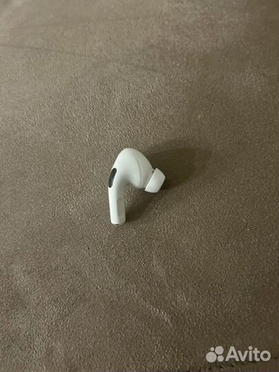 Правый наушник Airpods pro оригинальный