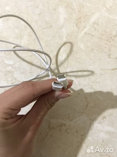 Зарядка на iPhone