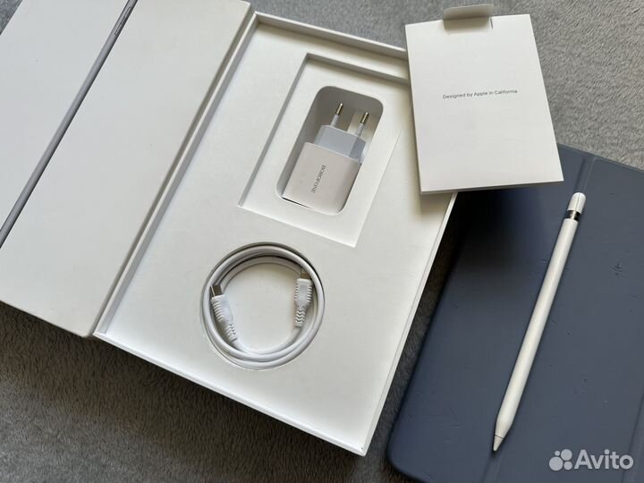 iPad 6 + Apple Pencil 1