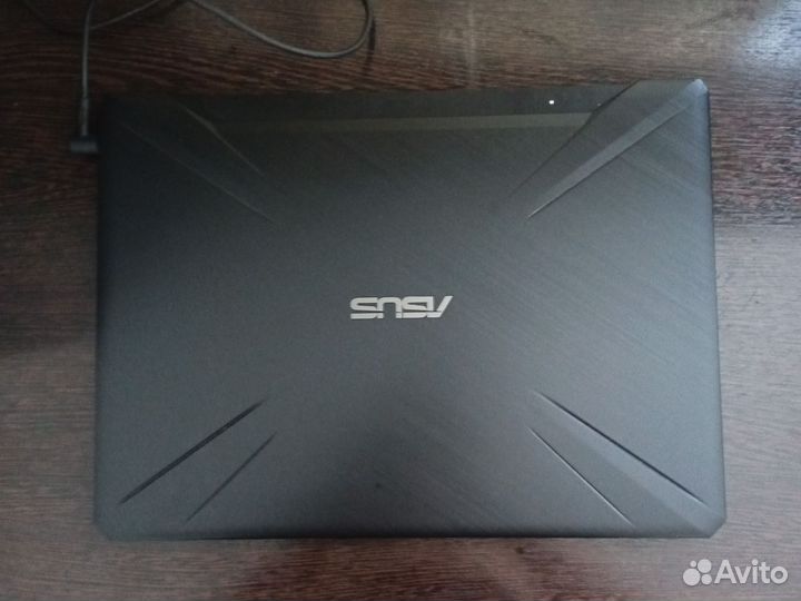 Ноутбук asus