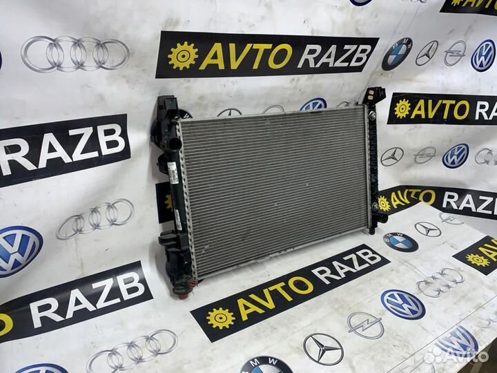 Радиатор охлаждения двс на Мерседес w169 w245