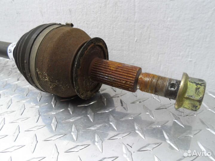 Полуось задняя левая Infiniti QX56 JA60