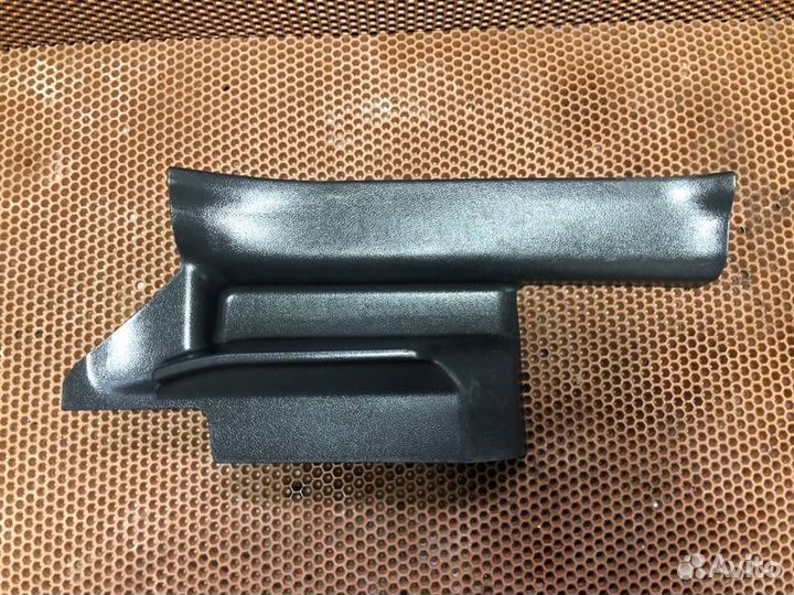 Накладка порога внутренняя задняя правая Kia