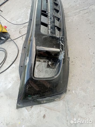 Продам передний бампер Тойота Рав 4