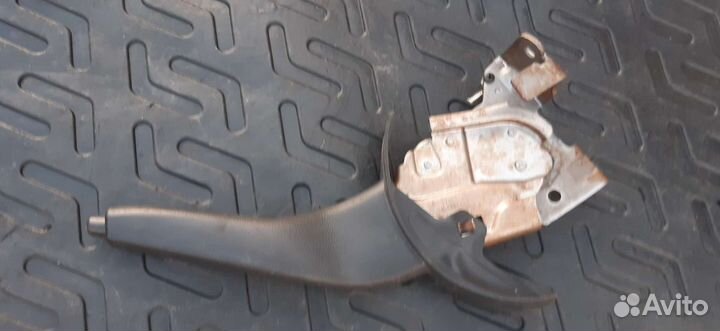 Ручник nissan tiida