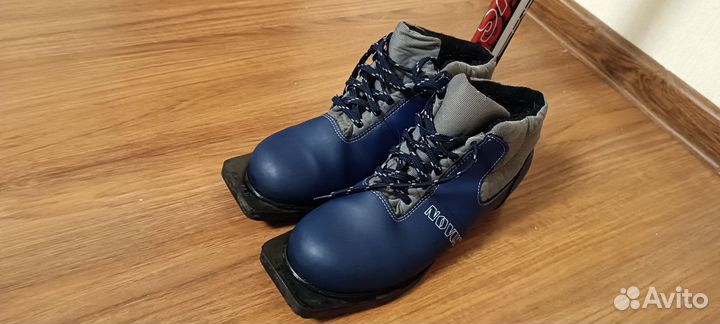 Лыжи бу с ботинками 40