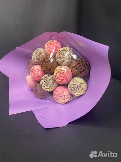 Букет - 13 Пионов из Бельгийского Шоколада