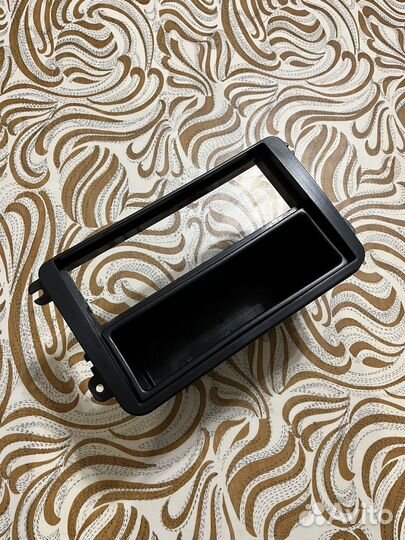 Рамка магнитолы volkswagen