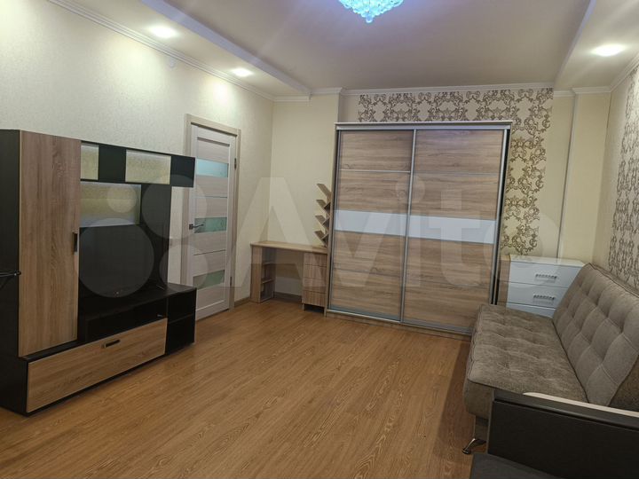 2-к. квартира, 57 м², 5/16 эт.