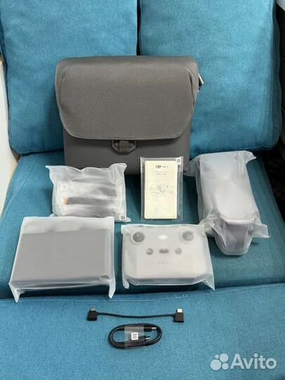 Квадрокоптер DJI Mavic Air3 + fly more kit