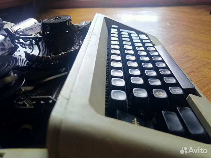 Пишущая машинка не раб
