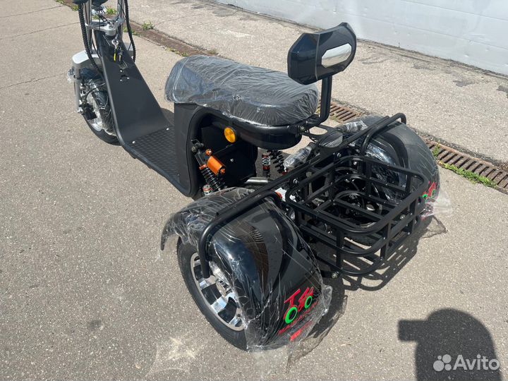 Электрический трицикл двухместный