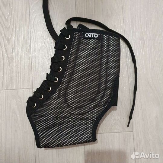 Бандаж полужесткий на голеностопный сустав orto