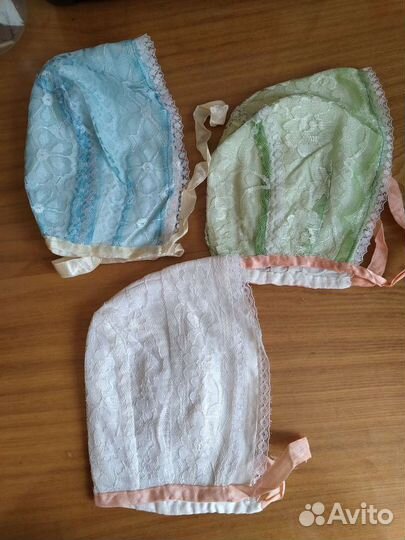 Праздничные шапочки на новорожденного