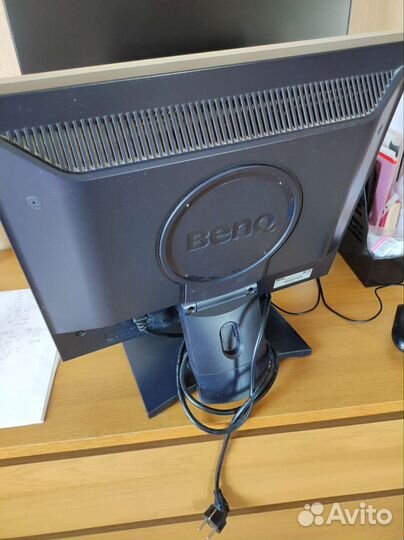 Монитор Benq для компьютера