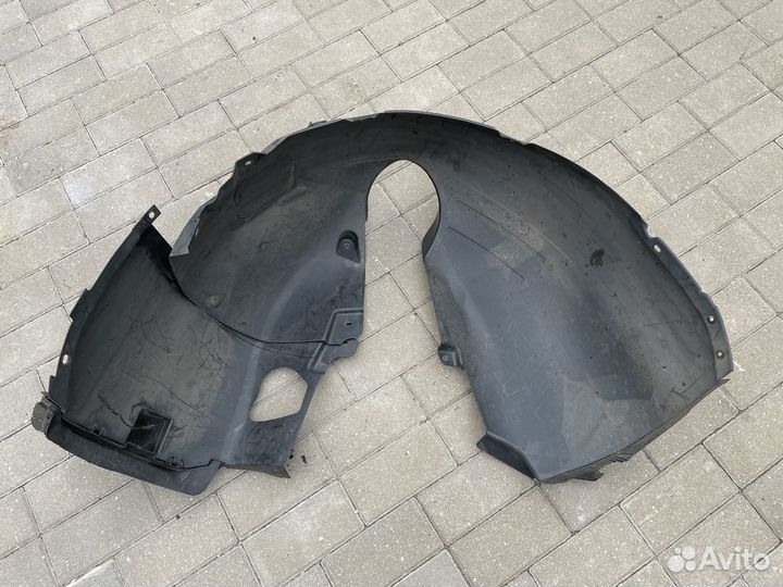 Подкрылок (локер) передний VW Passat B8