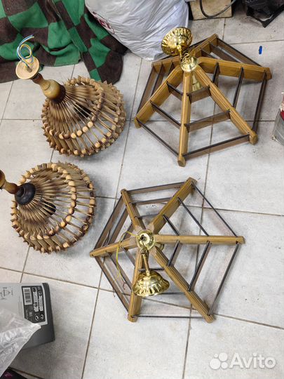 Продал люстры