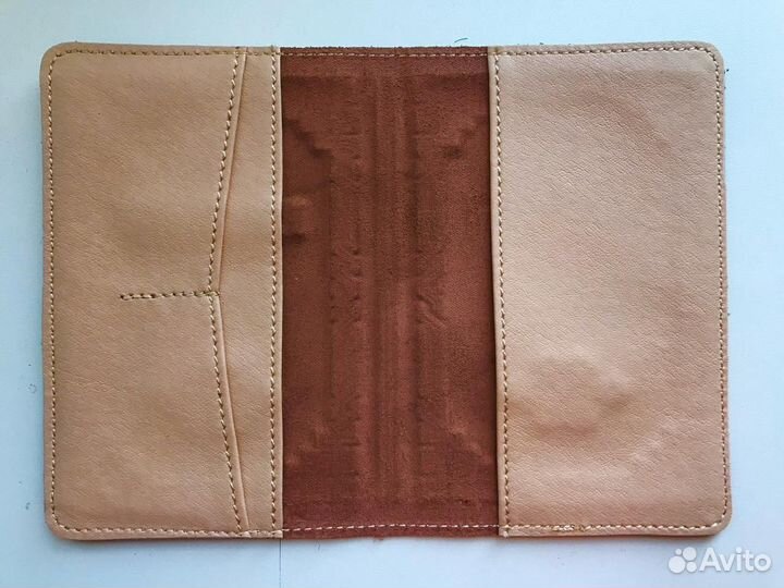 Кожаная обложка на паспорт