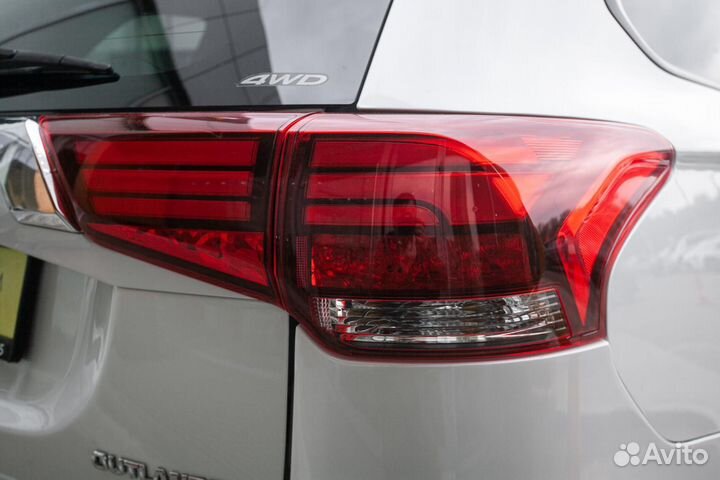 Mitsubishi Outlander 2.4 CVT, 2015, 174 000 км