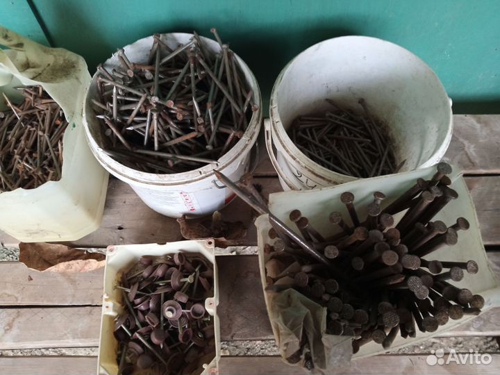 Гвозди развые