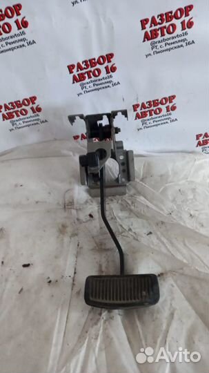 Педаль тормоза Kia Magentis