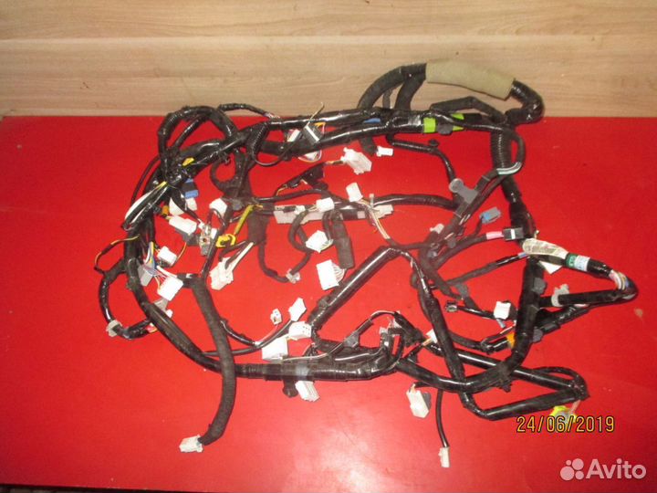 Проводка (коса) под торпедо Mazda 3 (BM) 2013-2016