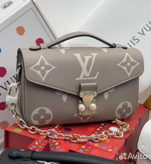 Сумка Louis Vuitton Pochette Metis East West