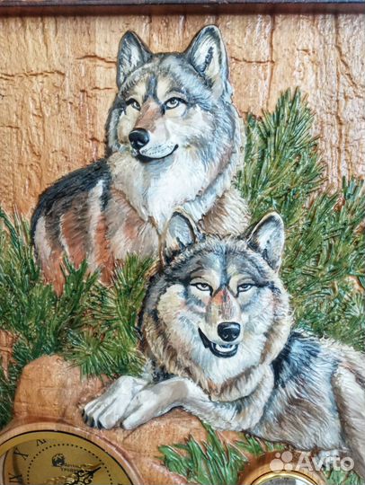 Мини метеостанция Волк из дерева