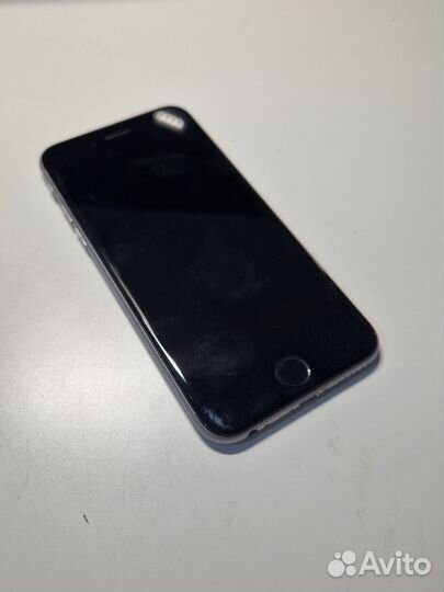 Телефон iPhone 6s