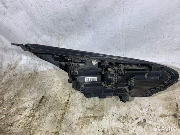 Фара передняя левая Kia Cerato 4