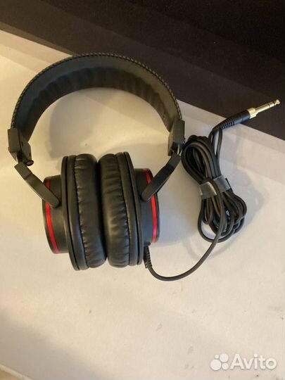 Наушники Focusrite Scarlett Studio HP60 mkiii