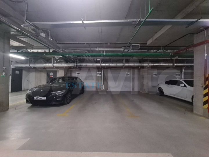 Машиноместо, 12 м²