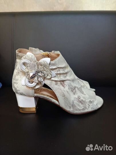 Обувь женская