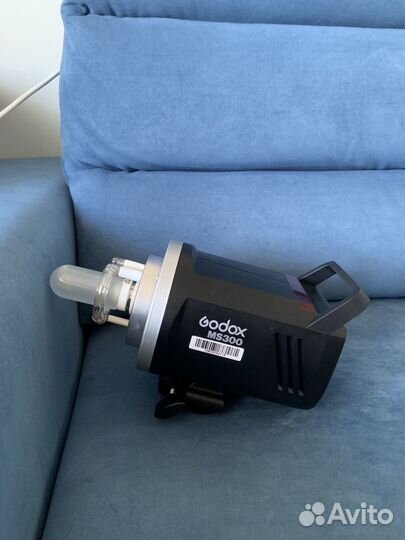 Вспышка студийная godox MS300