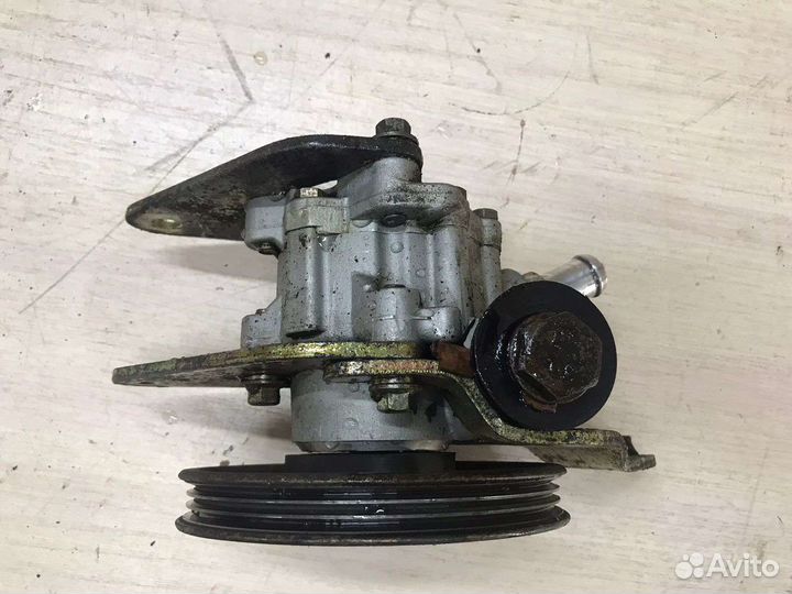 Насос гура Geely MK