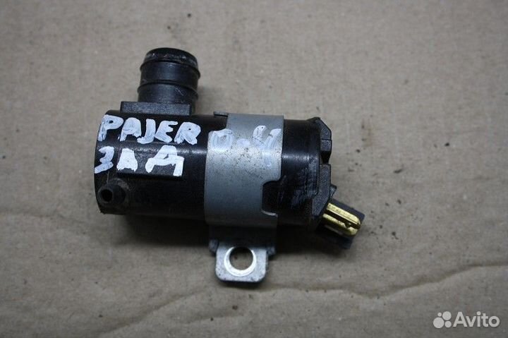 Насос омывателя заднего стекла mitsubishi 4 pajero