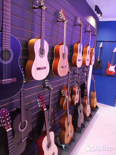 Гитары классические с нейлоновыми струнами