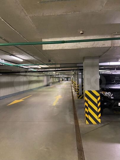 Машиноместо, 18 м²