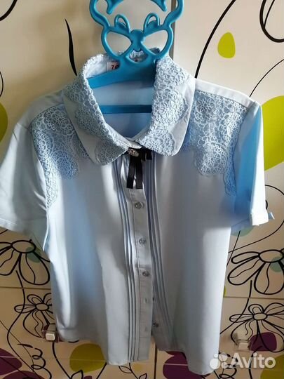 Голубая блузка новая Р152 школьная