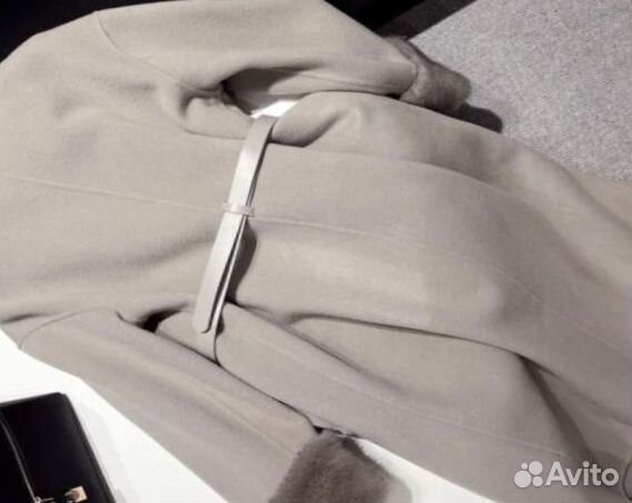 Тёплое кашемировое пальто с норкой FAL9943