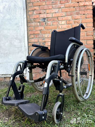 Коляска инвалидная