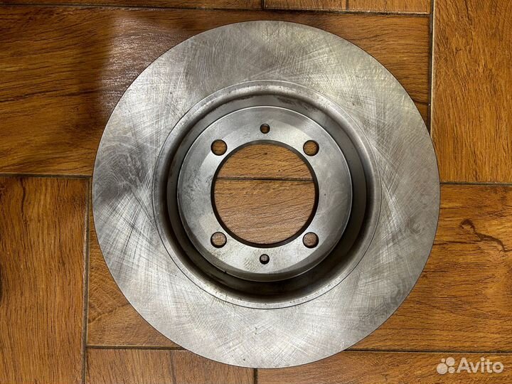 Диск тормозной задний Mitsubishi MB500556