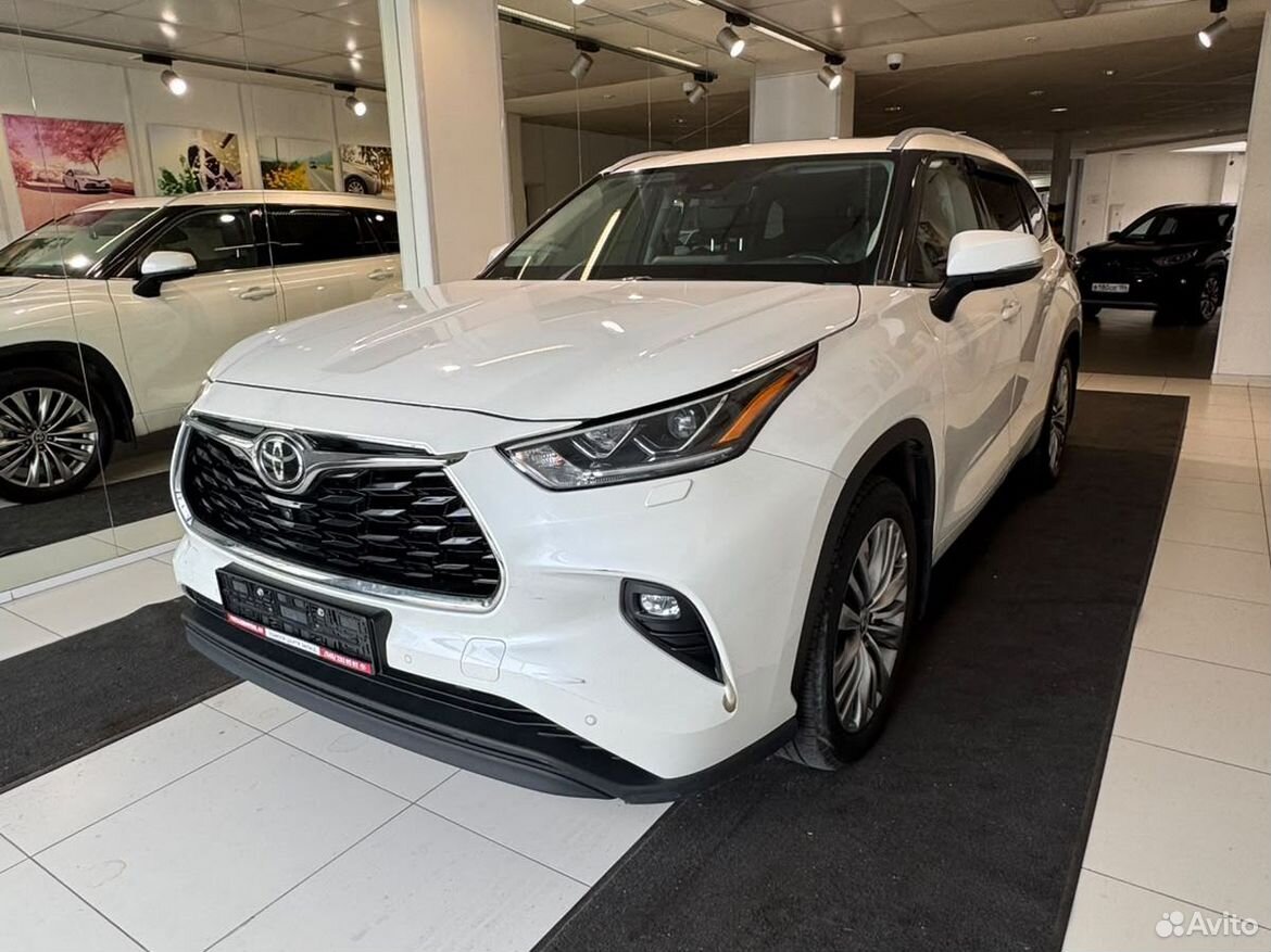 Toyota Highlander 3.5 AT, 2021, 96 558 км