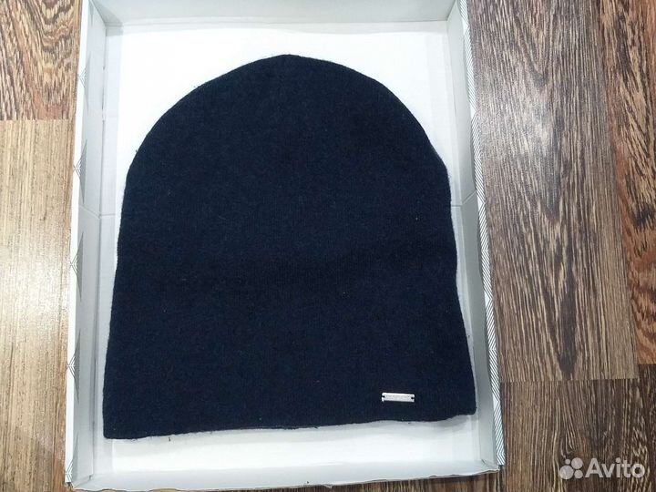 Мужская шапка
