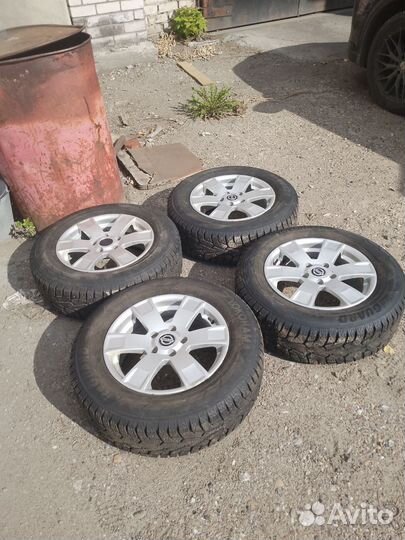 Колеса на nissan qashqai 215 65 16 зима