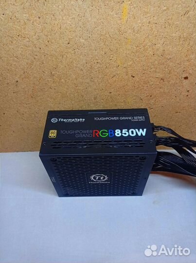 Блок питания thermaltake 850W RGB