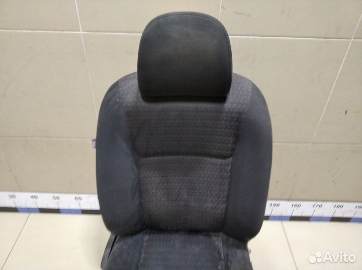 Сиденье переднее правое Corolla E15 2006-2013