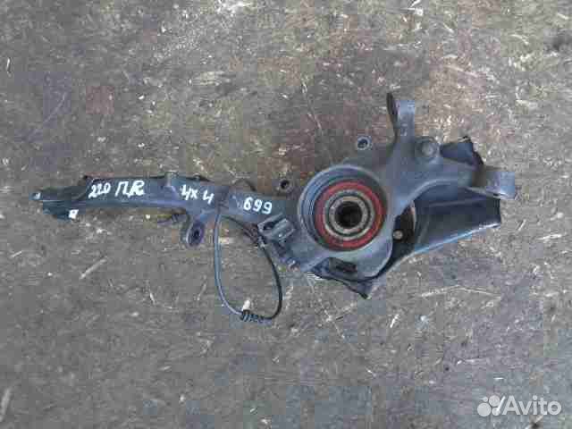 Кулак поворотный правый Mercedes S-klasse W220