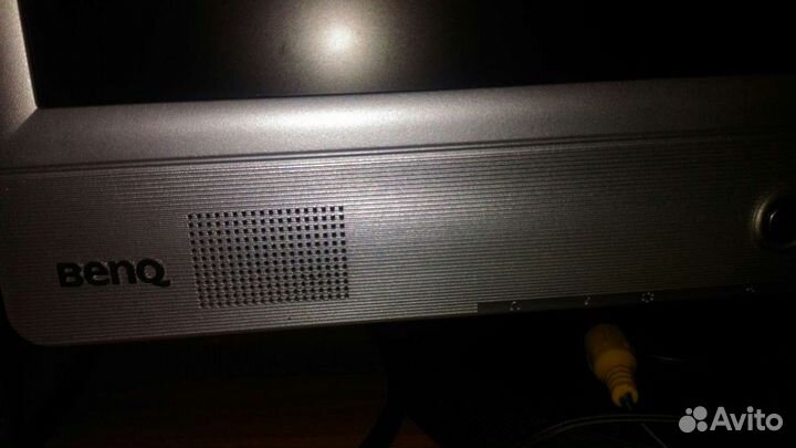 Монитор Benq c колонками