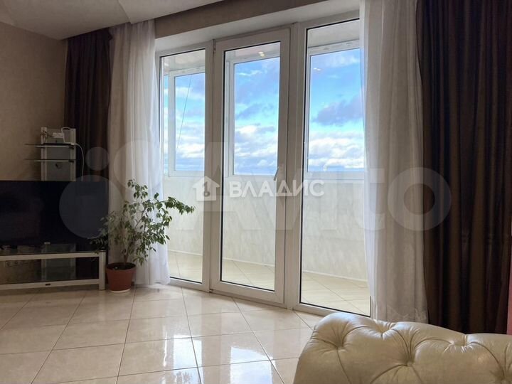 4-к. квартира, 107,8 м², 8/9 эт.